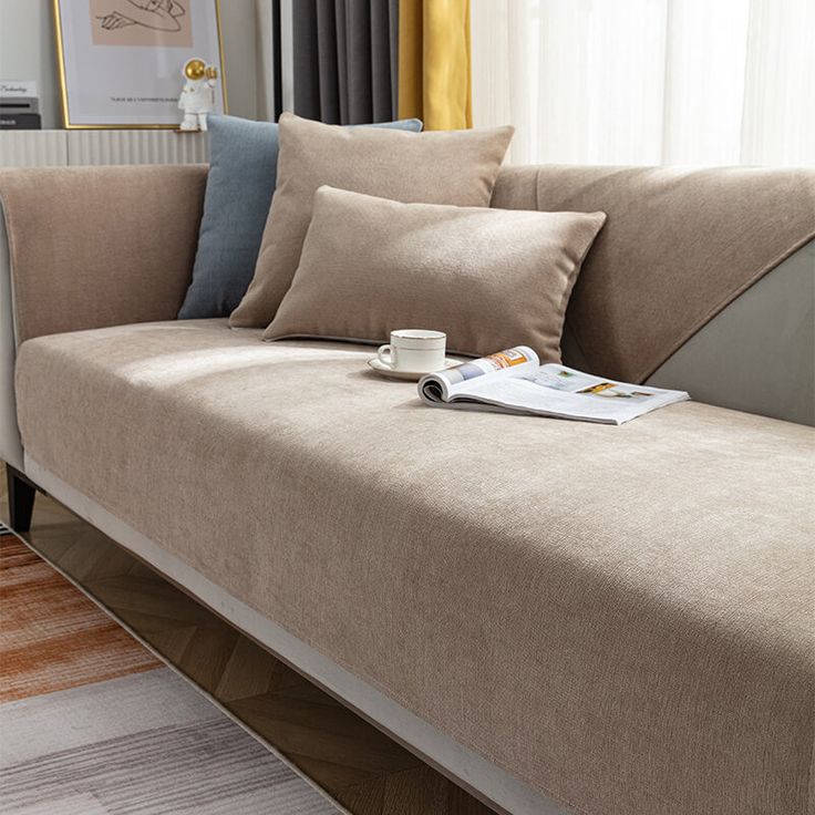 How to Protect Furniture During Your Travel or Long Absences